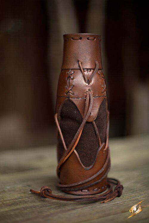 GN lace-up bottle holder