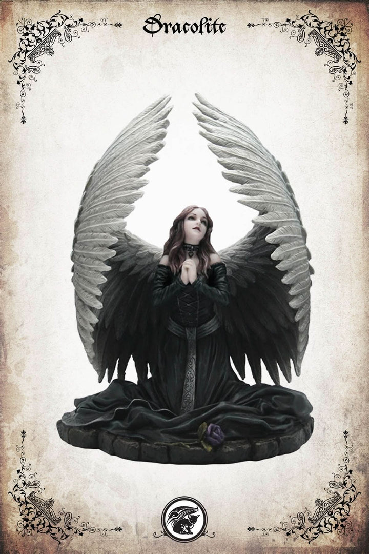 Figurine Prayer for the Fallen by Anne Stokes