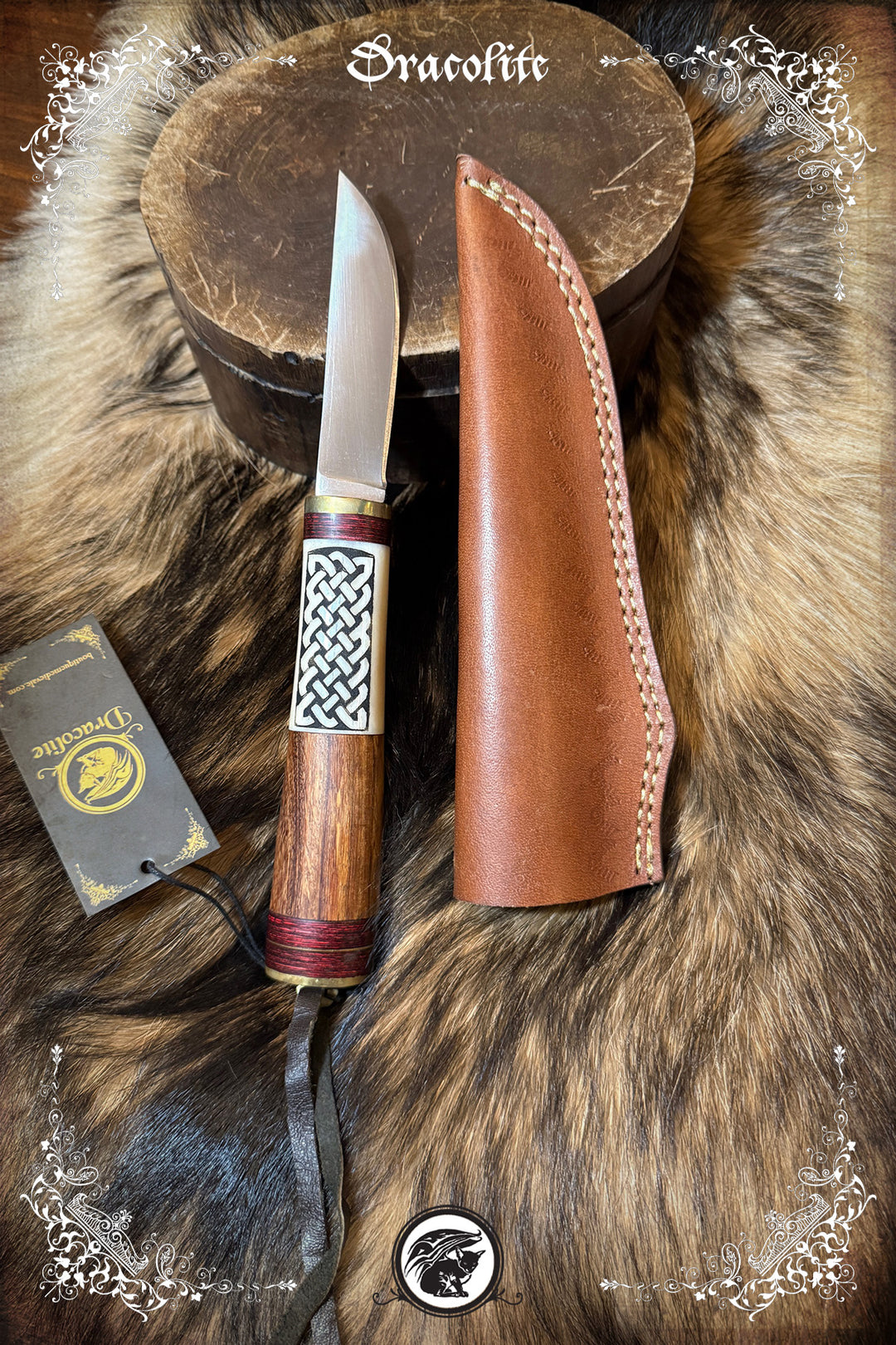 Couteau Viking forgé - Manche gravé os et bois