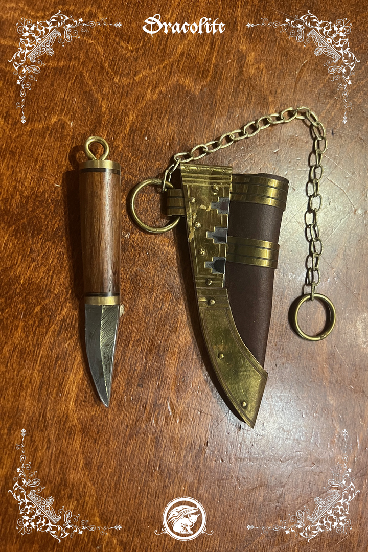 Couteau Fibule avec Fourreau